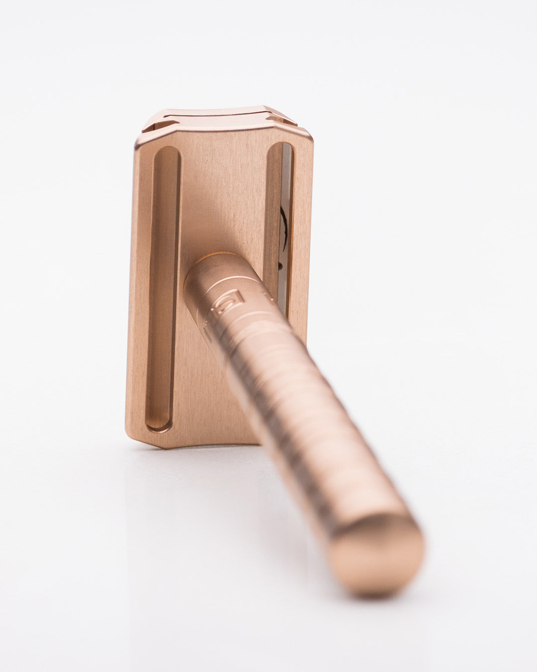 The Henson Razor in Copper