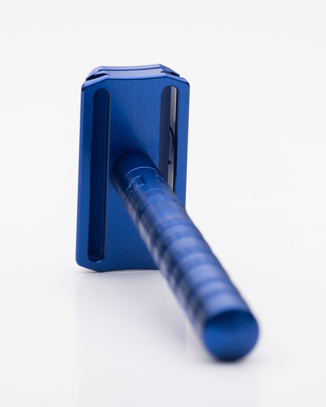 The Henson Razor in Steel Blue