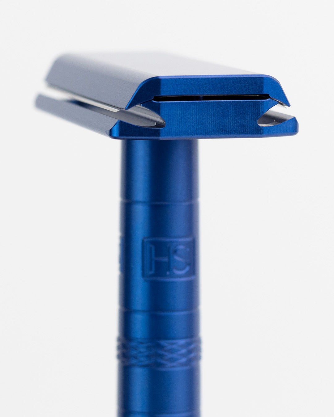 The Henson Razor in Steel Blue