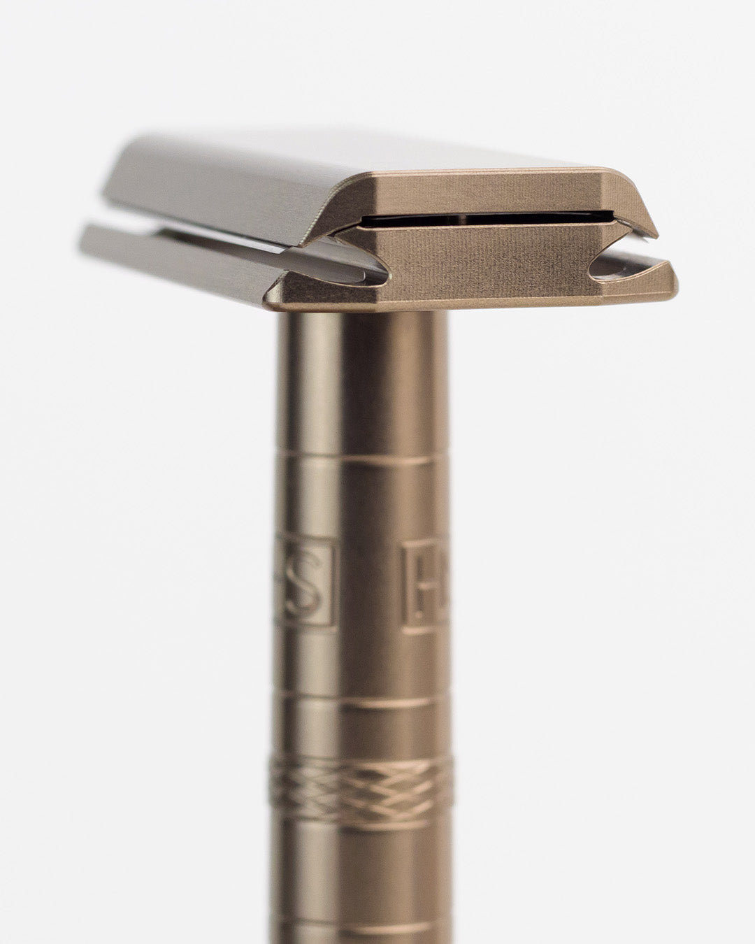 The Henson Razor in Tan