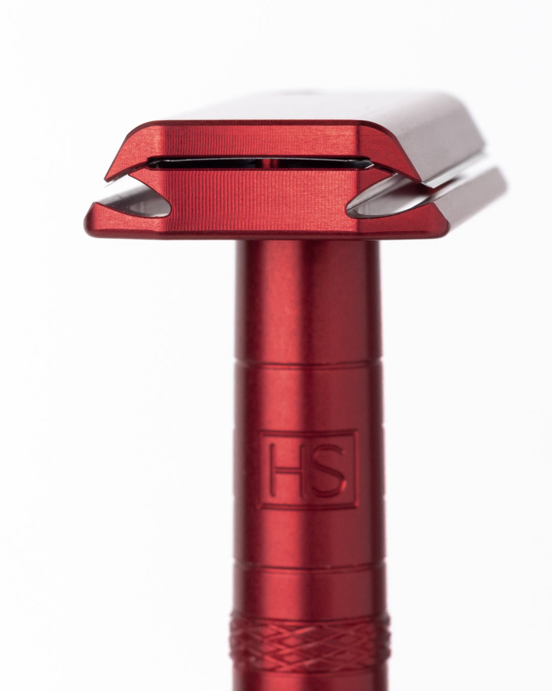 Henson AL13 in Canada Red
